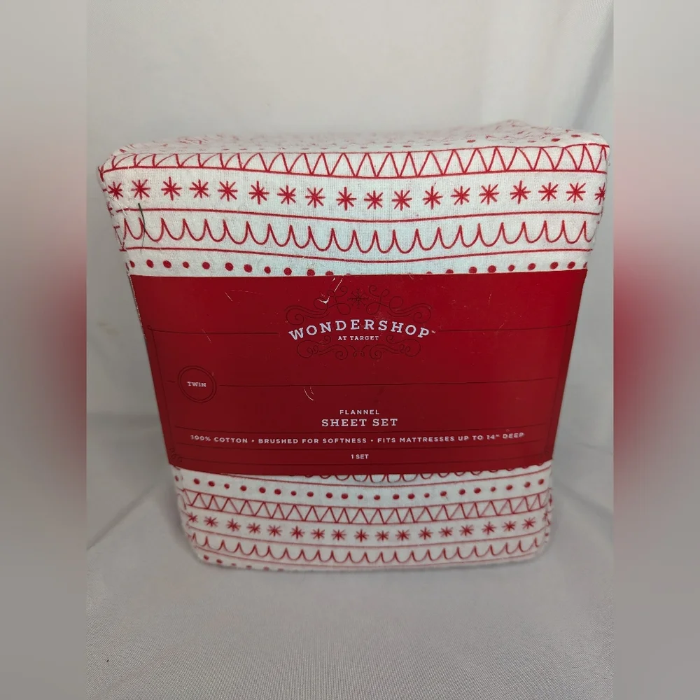 NWT Wondershop Christmas Flannel Twin Sheet Set